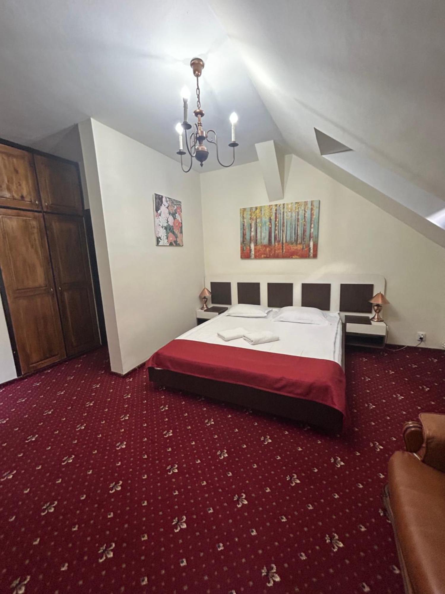 סינאיה Hotel Stavilar מראה חיצוני תמונה