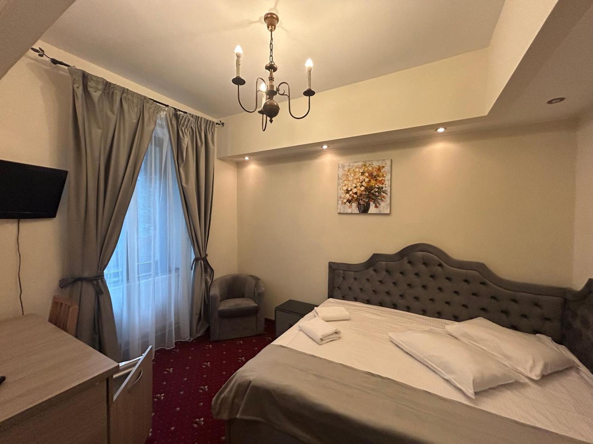 סינאיה Hotel Stavilar מראה חיצוני תמונה