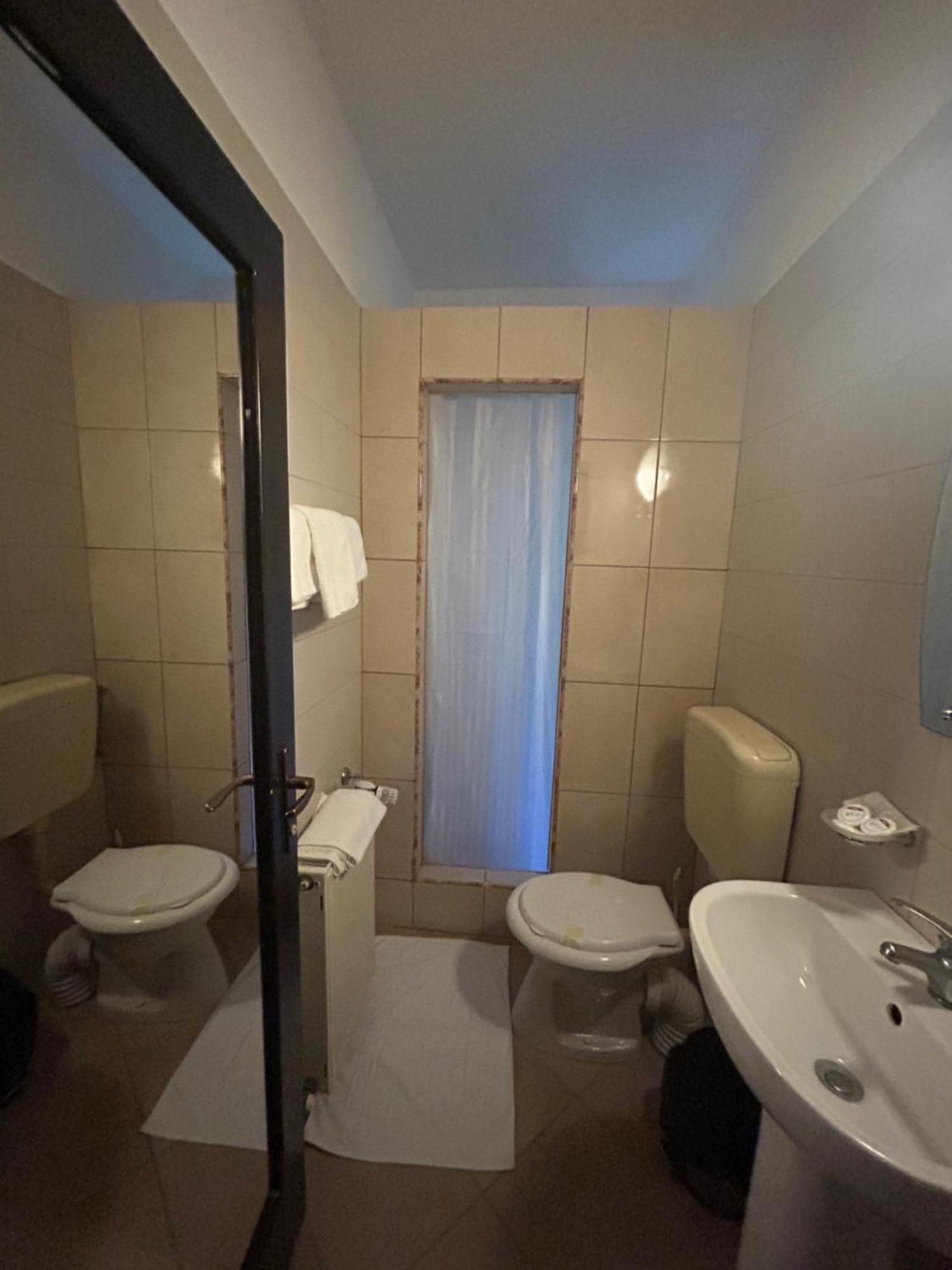 סינאיה Hotel Stavilar מראה חיצוני תמונה