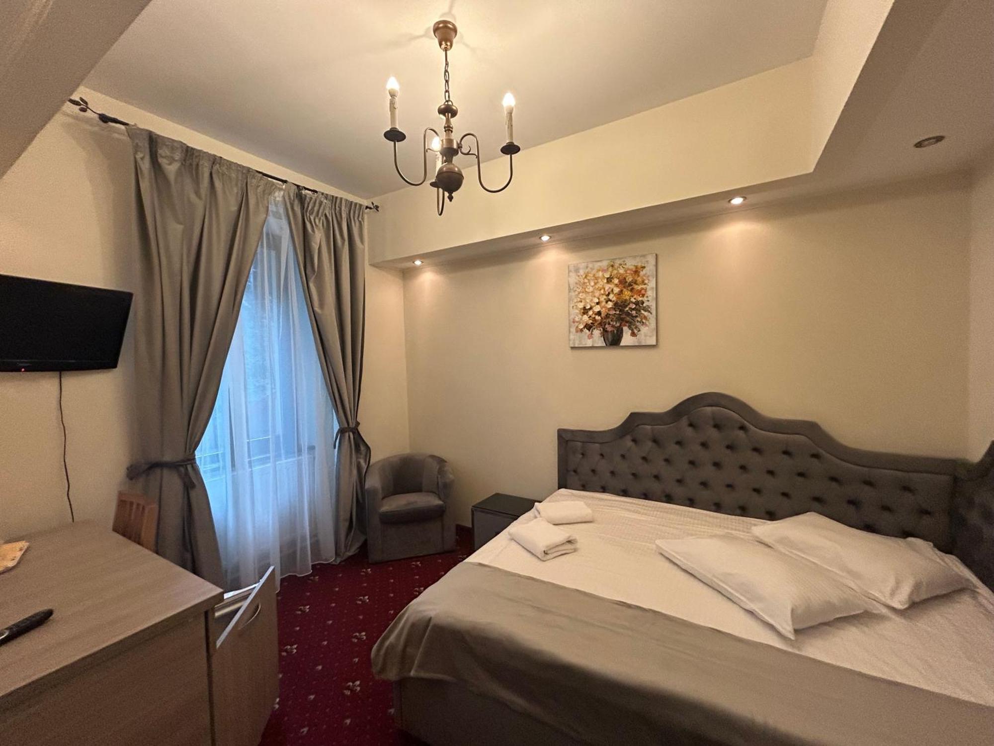 סינאיה Hotel Stavilar מראה חיצוני תמונה