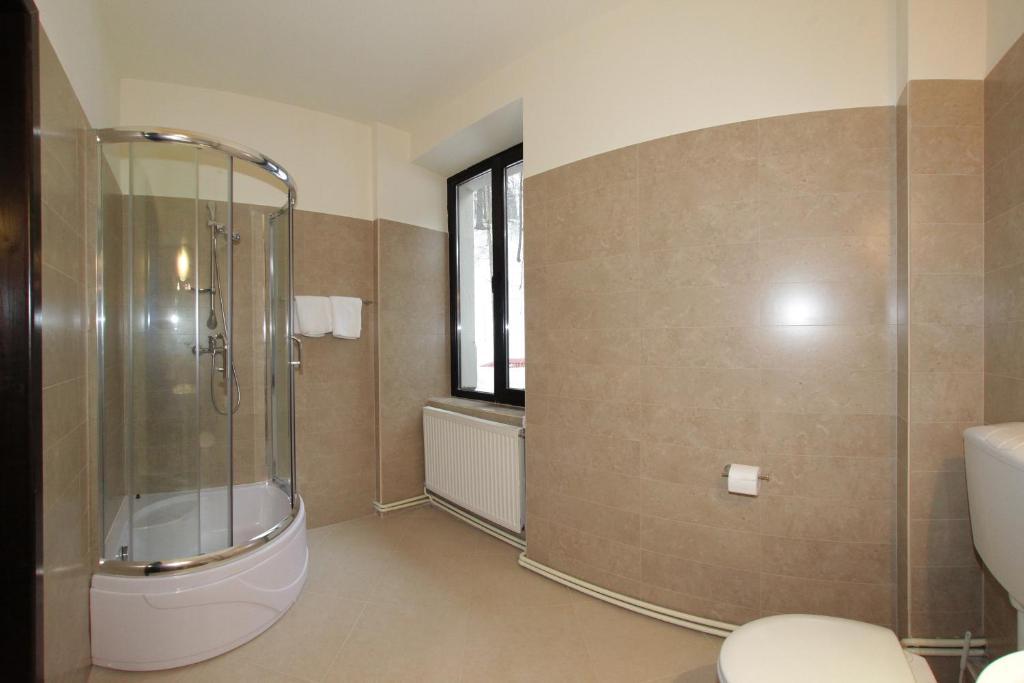 סינאיה Hotel Stavilar מראה חיצוני תמונה