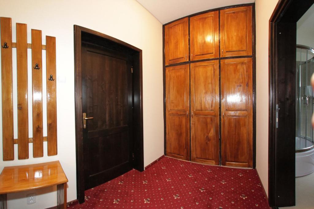 סינאיה Hotel Stavilar מראה חיצוני תמונה
