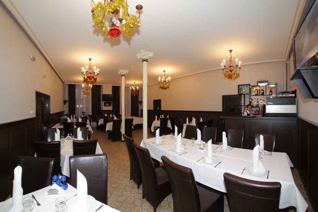סינאיה Hotel Stavilar מראה חיצוני תמונה